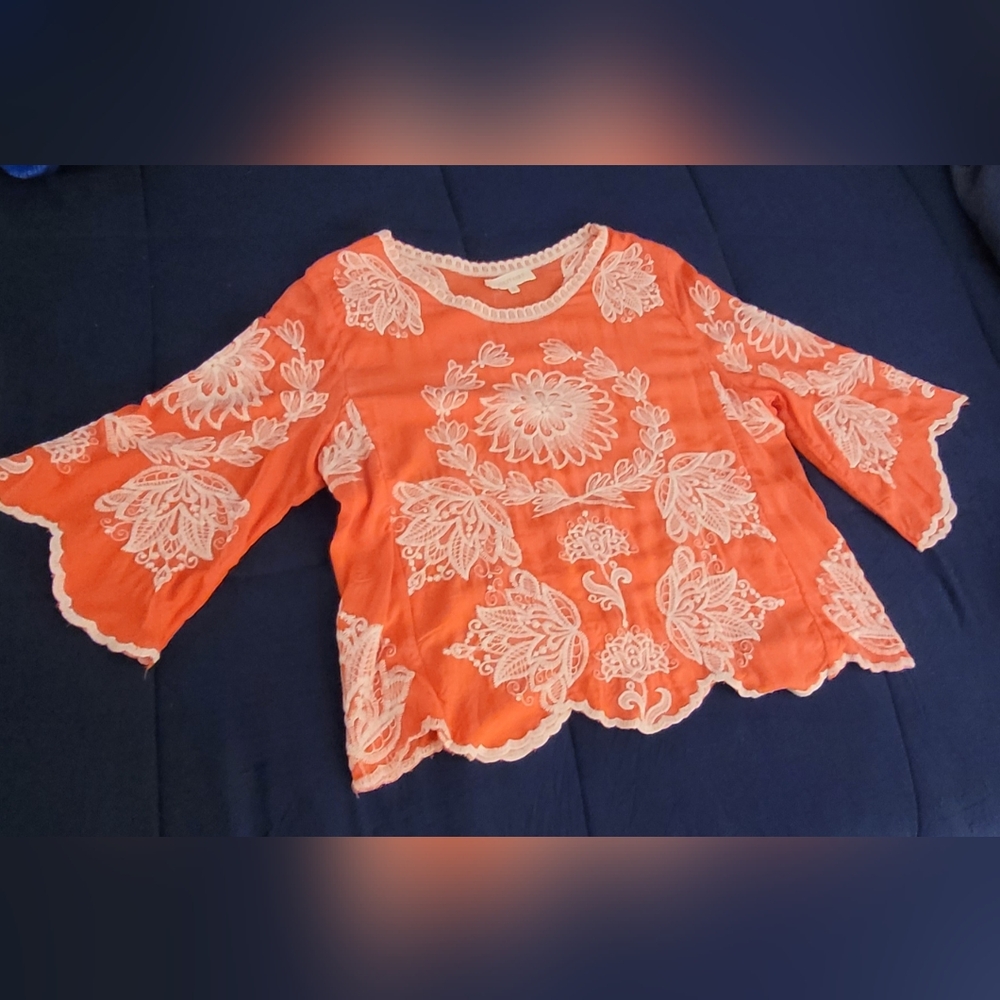 Solitaire coral and cream blouse, Size L